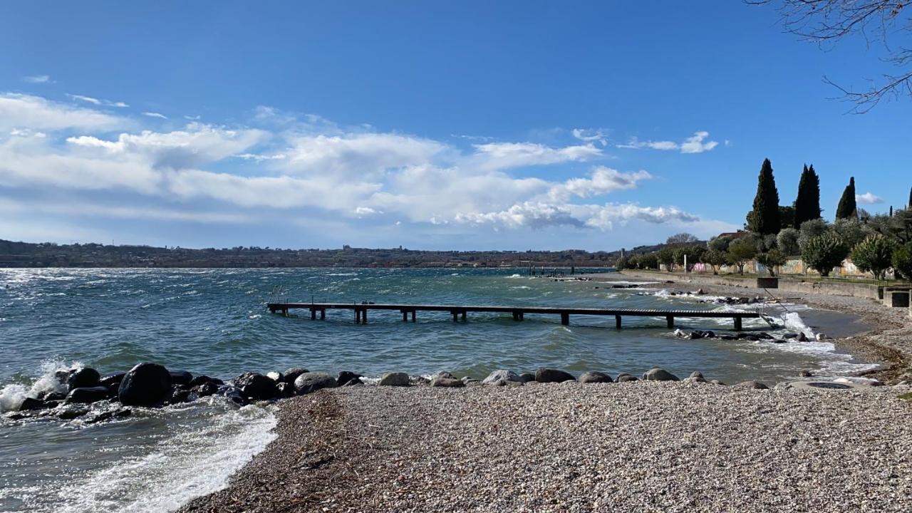 Casa Vacanze Gardiolina San Felice del Benaco Bagian luar foto