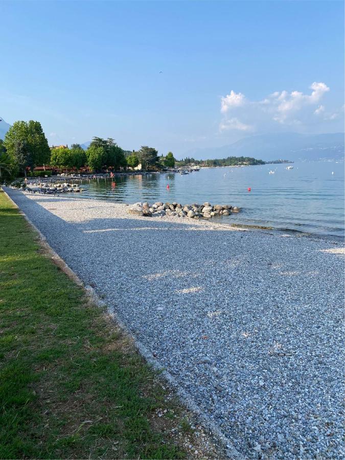 Casa Vacanze Gardiolina San Felice del Benaco Bagian luar foto