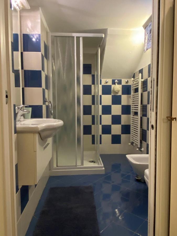 Casa Vacanze Gardiolina San Felice del Benaco Bagian luar foto