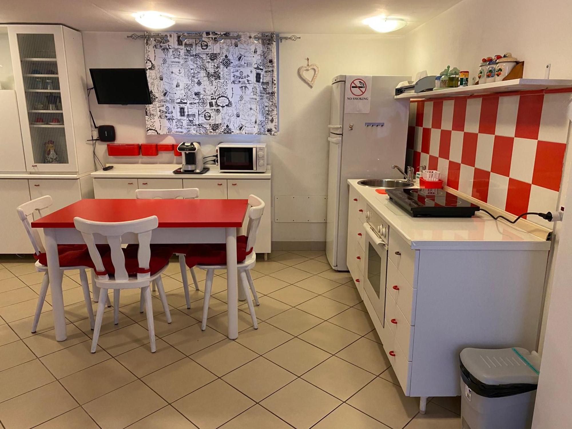 Casa Vacanze Gardiolina San Felice del Benaco Bagian luar foto